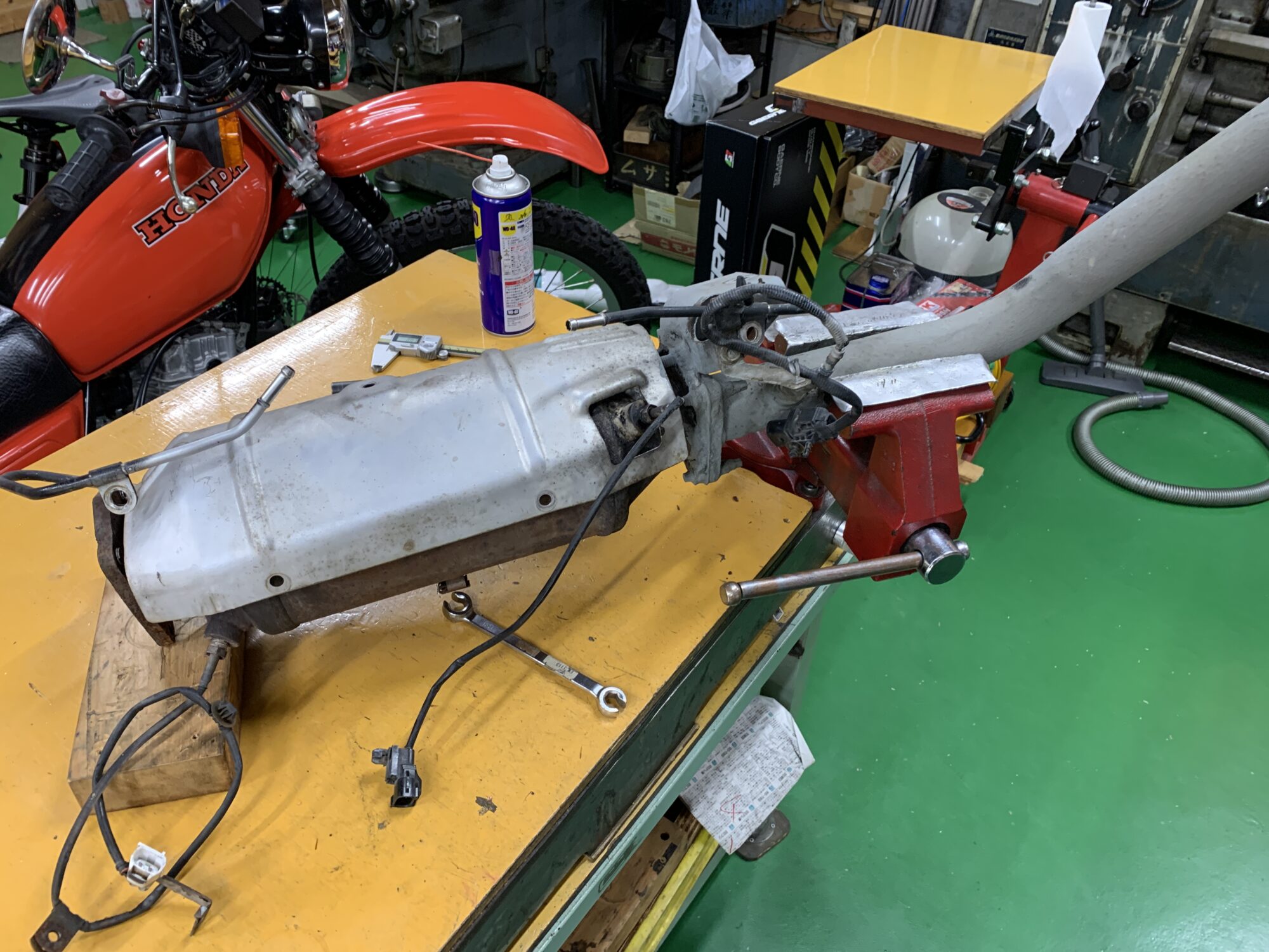 Awọn iroyin - Awọn idi ati awọn solusan fun Hydraulic Tẹ