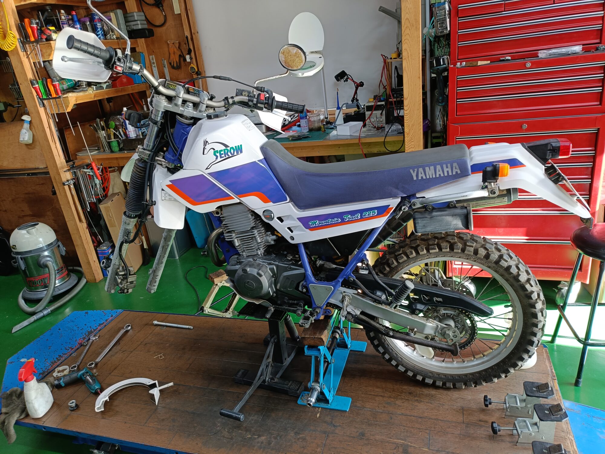 YAMAHA SEROW 225 フロントタイヤ交換 | 岡本商店ホームページ、その5